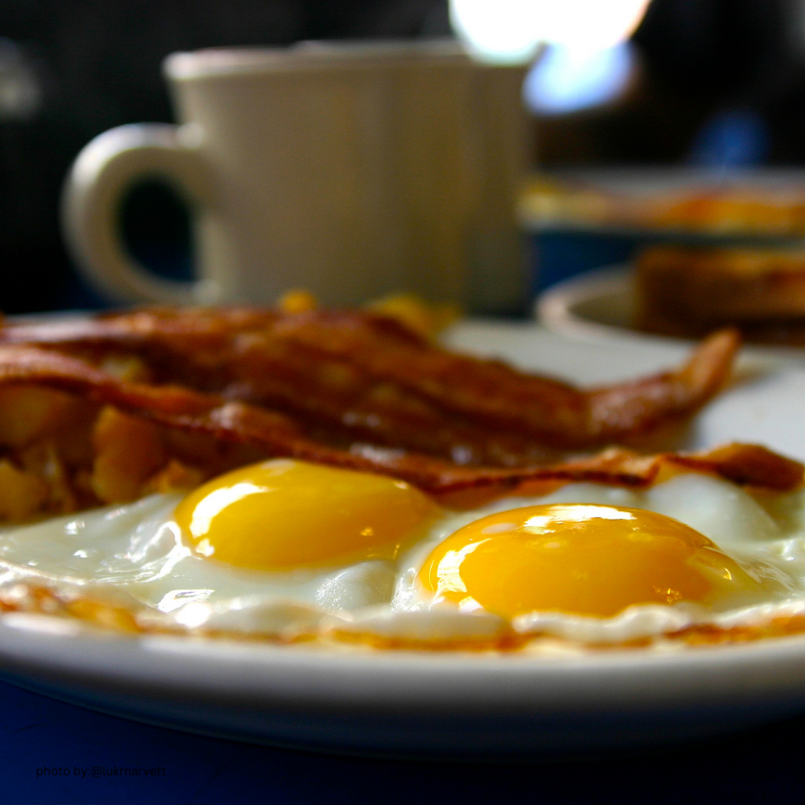 Classic diner breakfast at one of the best breakfast spots in Jacksonville.